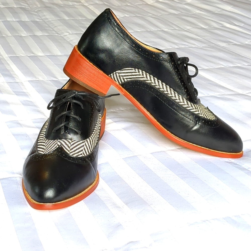Butiti | NWT Black Herringbone Oxford Shoes - size 8